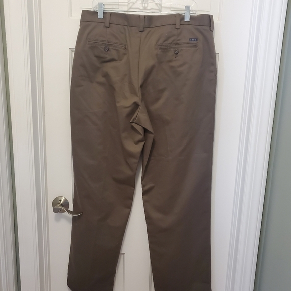EC IZOD Brown Chinos Flat Front Size 36W x 32L, Business Casual, Preppy - Picture 5 of 9